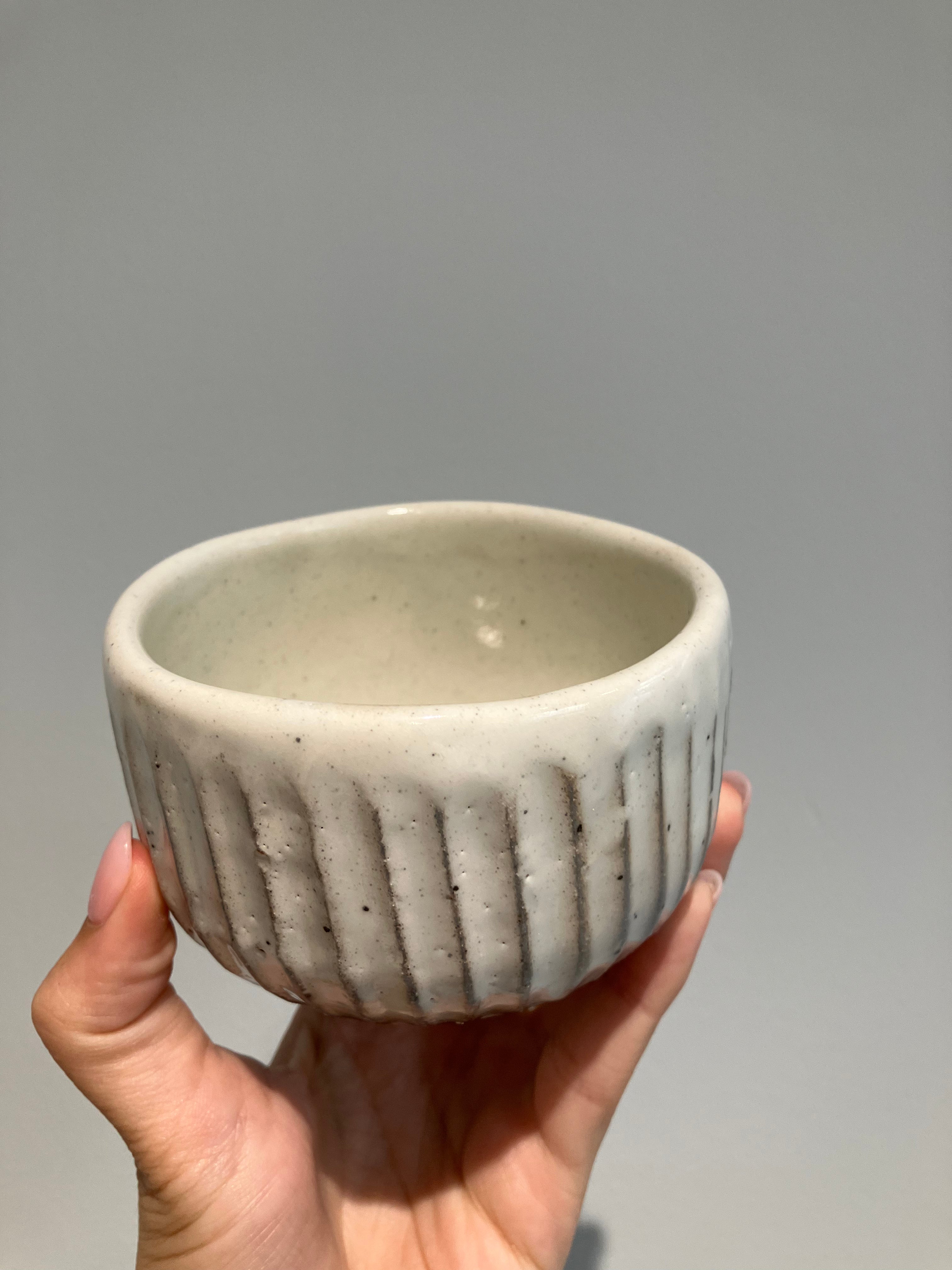 Matcha cup - Small white with stripes