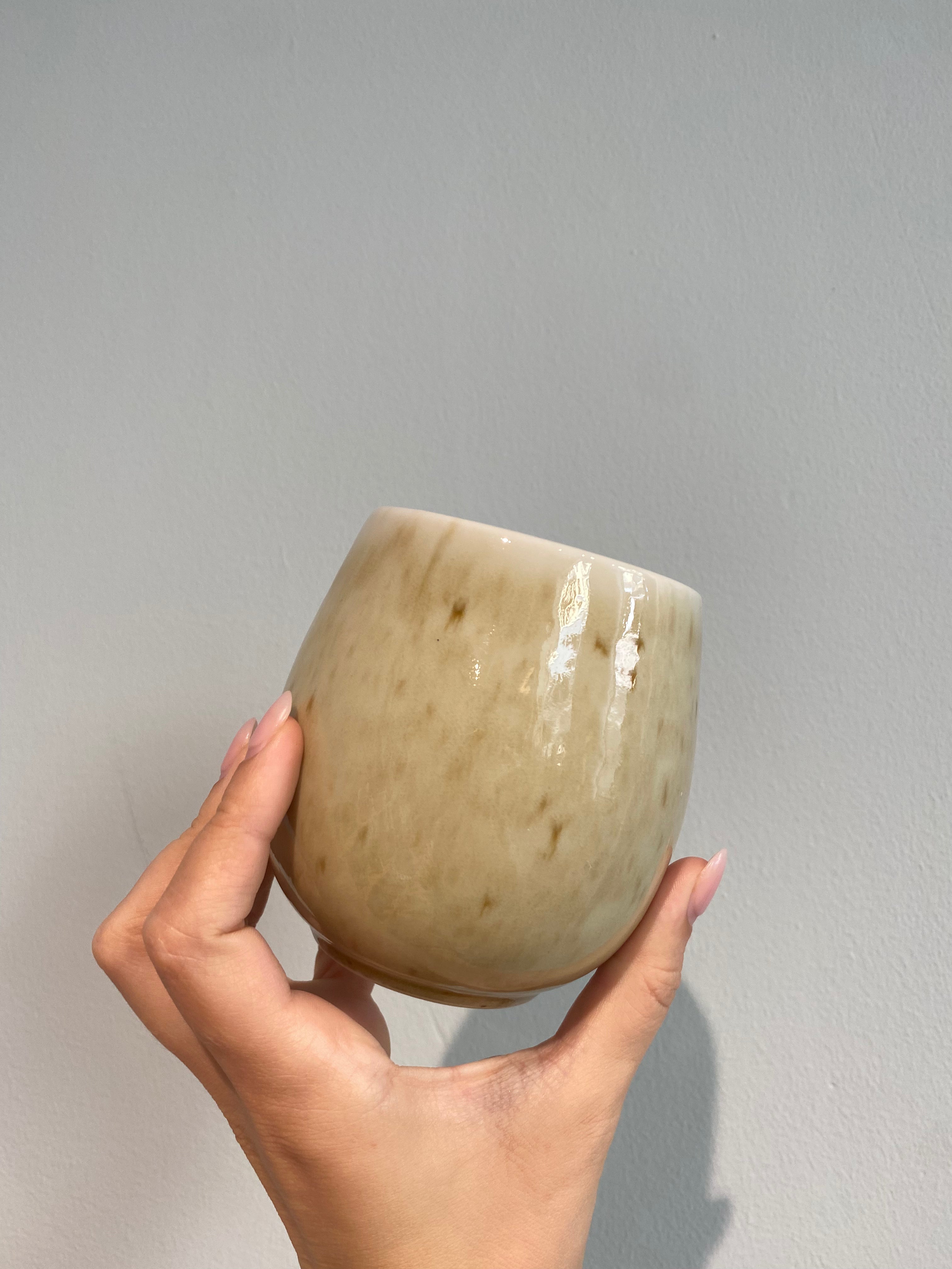 Daruma cup beige