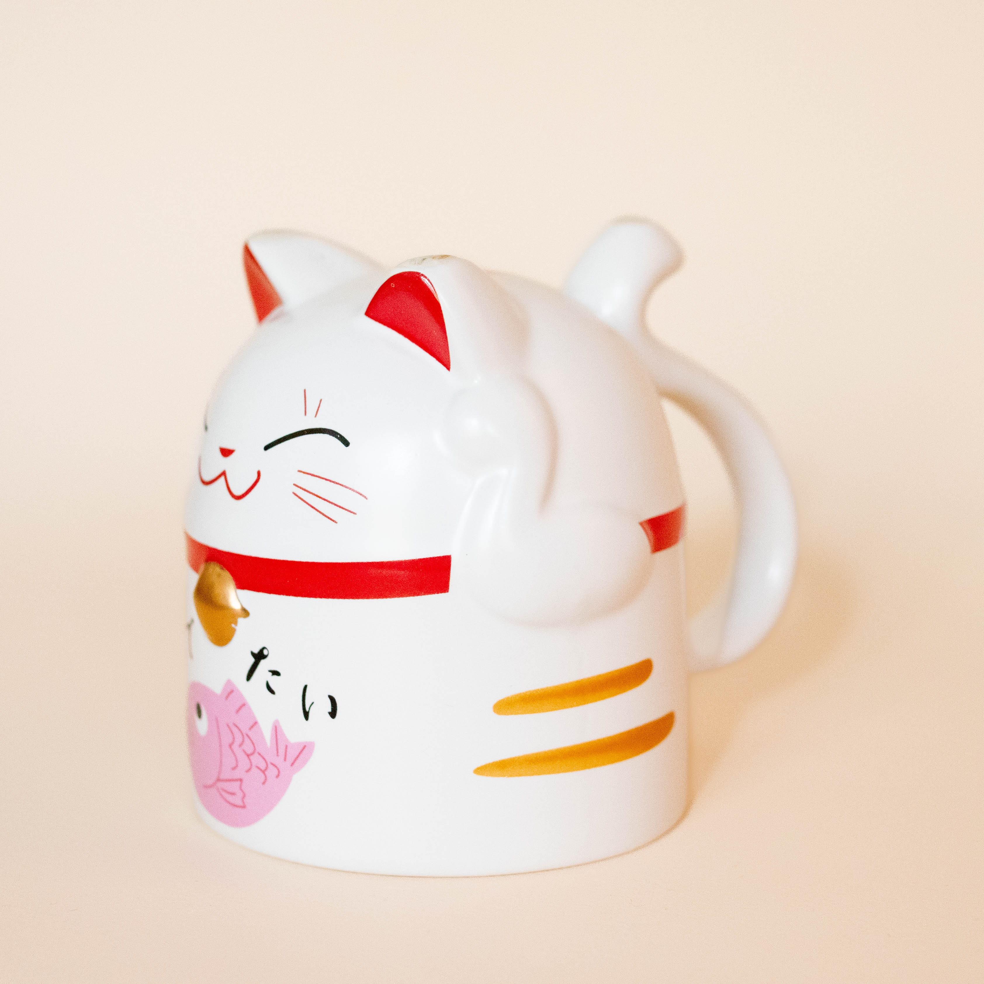 Lucky cat cup