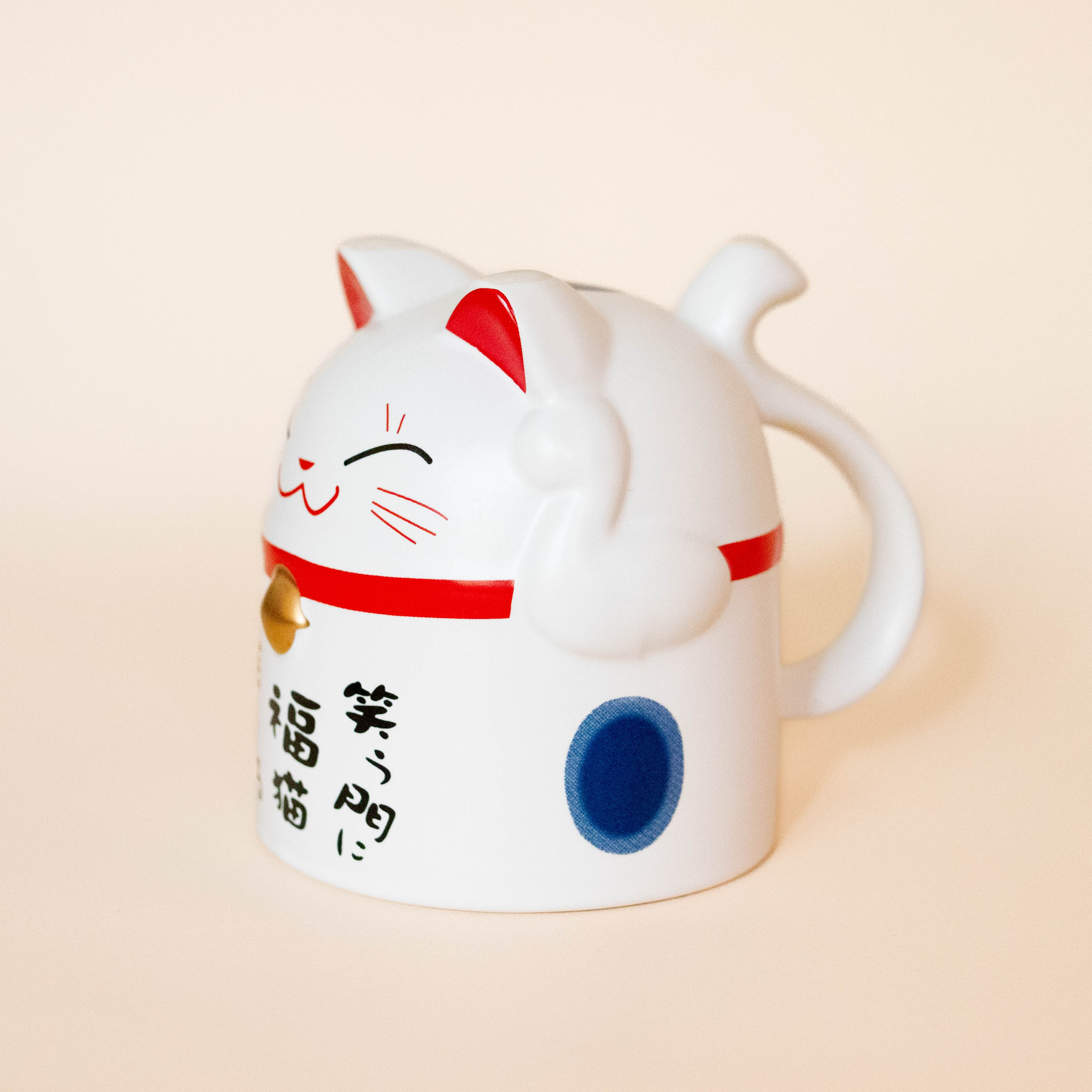 Lucky cat cup