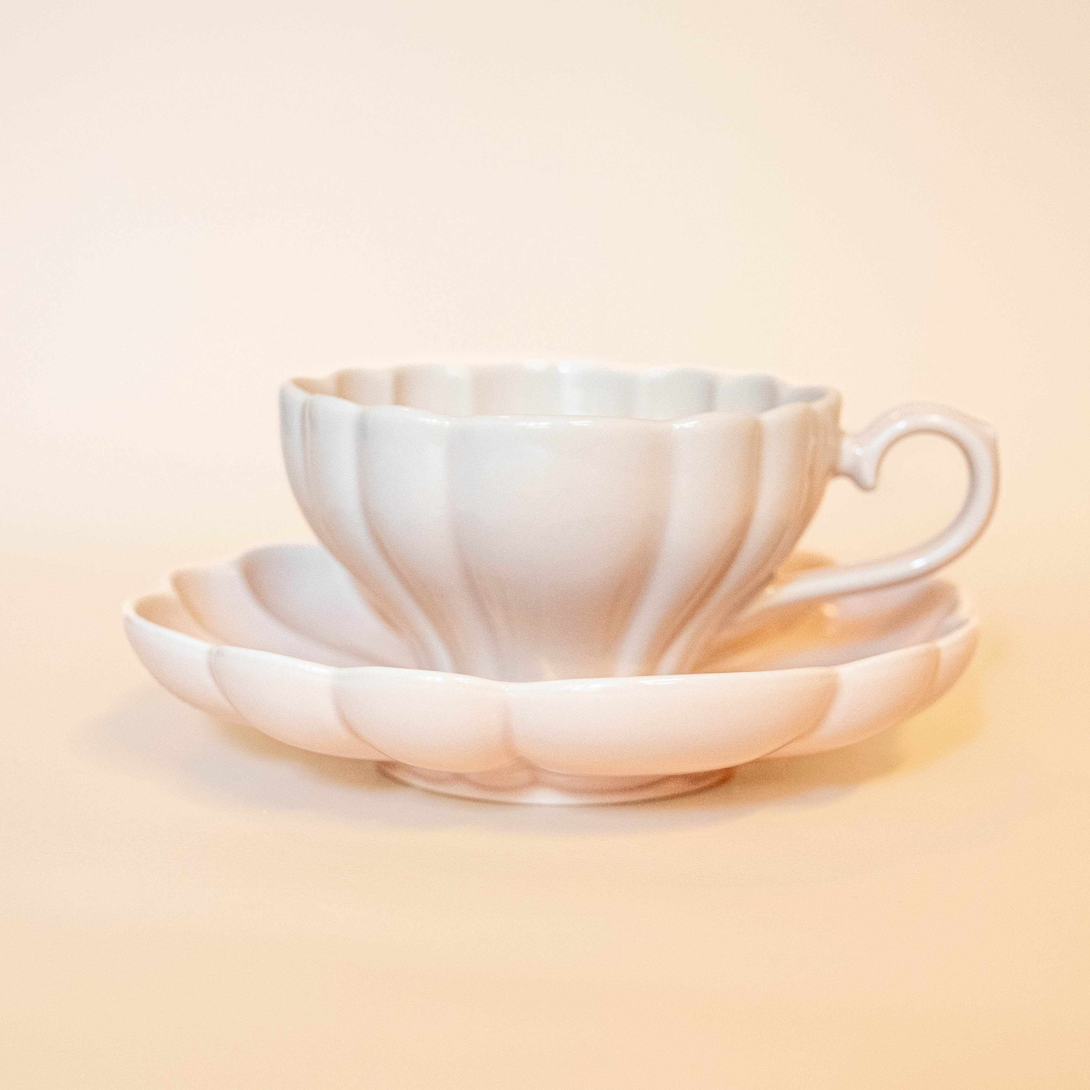 Flower cup with saucer; pink