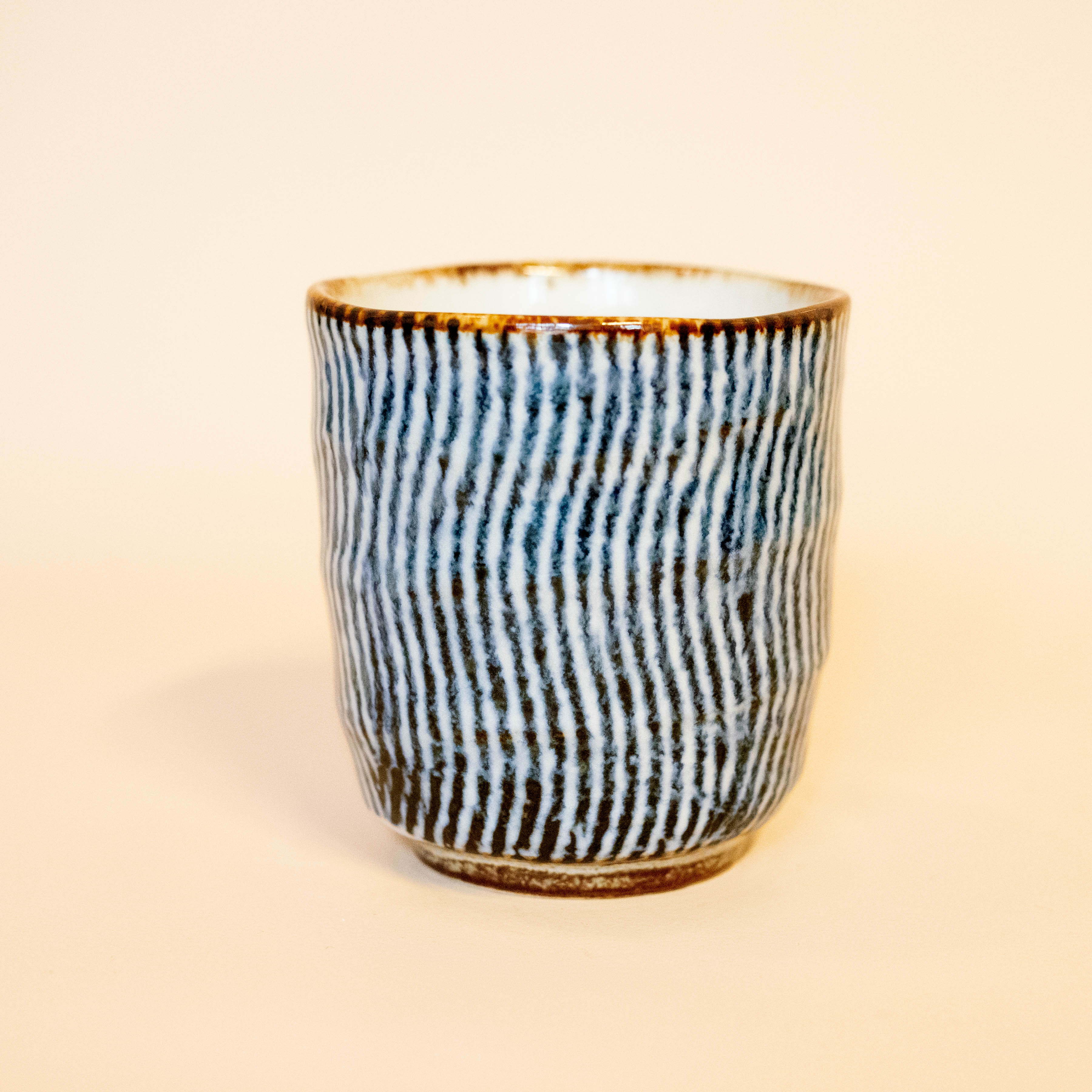 Organic mug with blue stripes