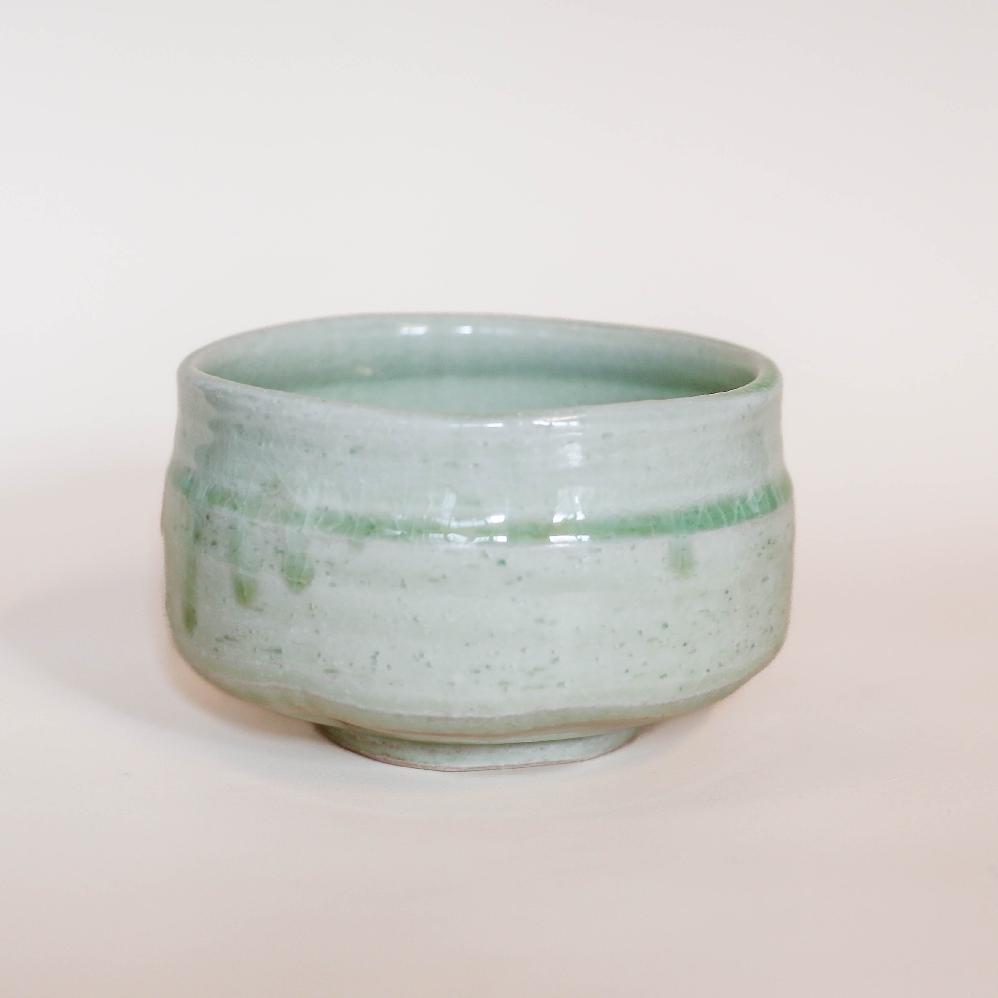 Matcha cup - Green with cracked bottom