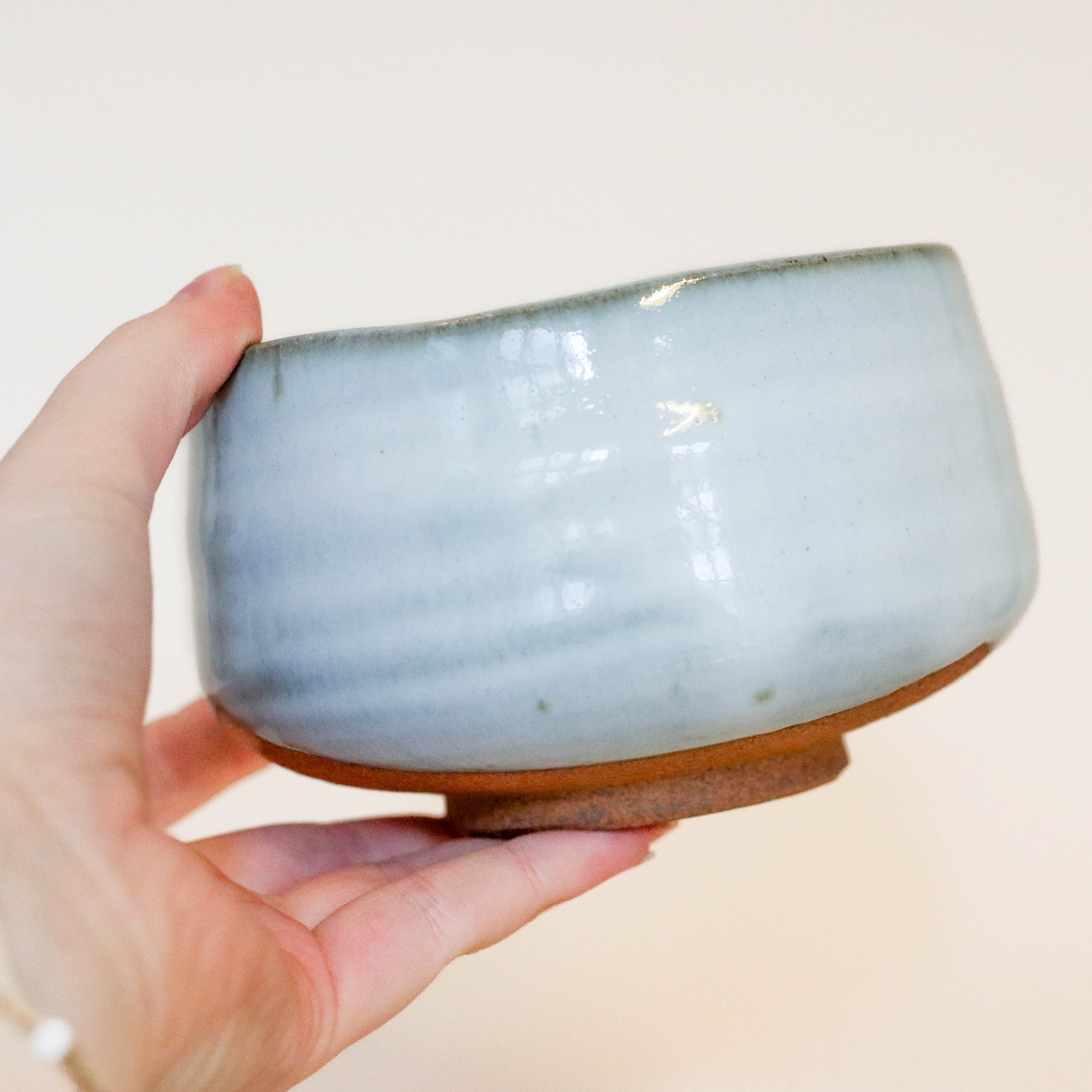 Matcha cup - Light blue glaze with brown sparkles