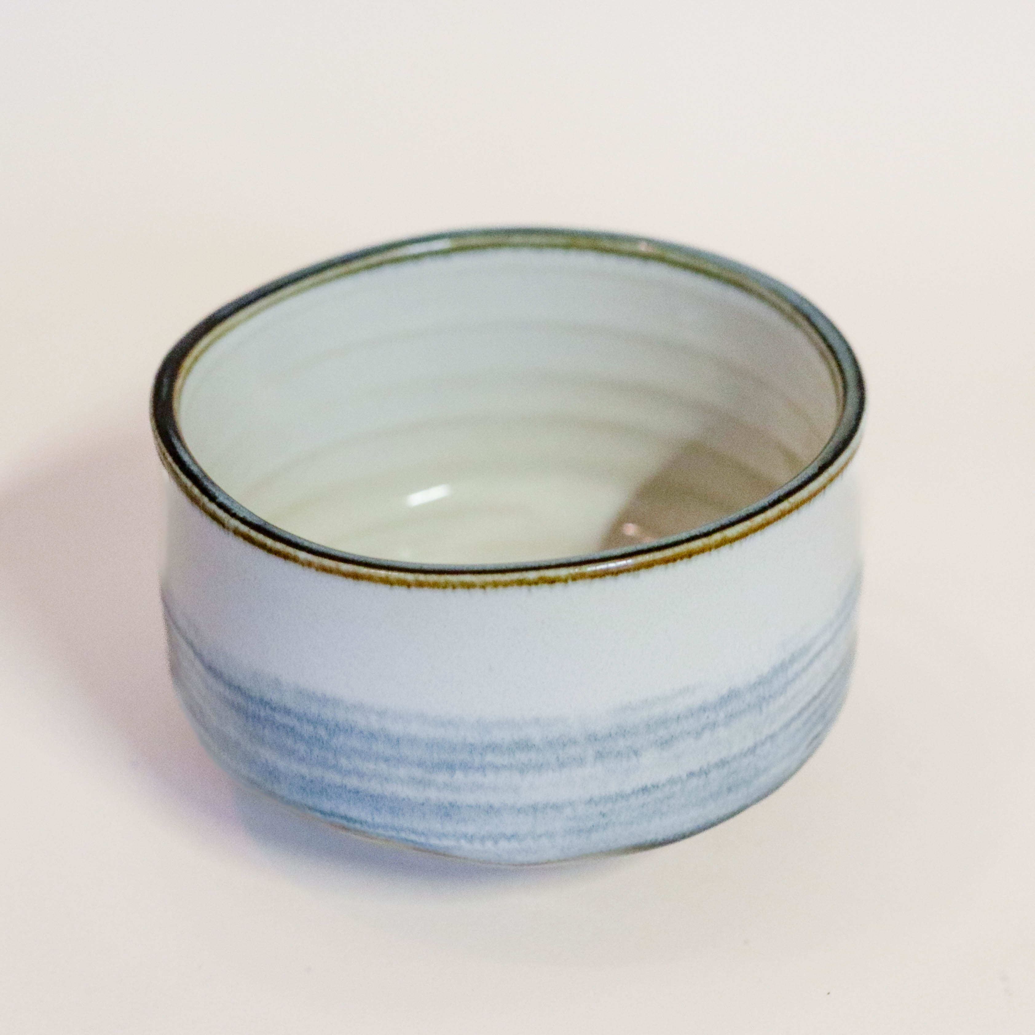 Matcha cup - Light blue glaze and brown rim