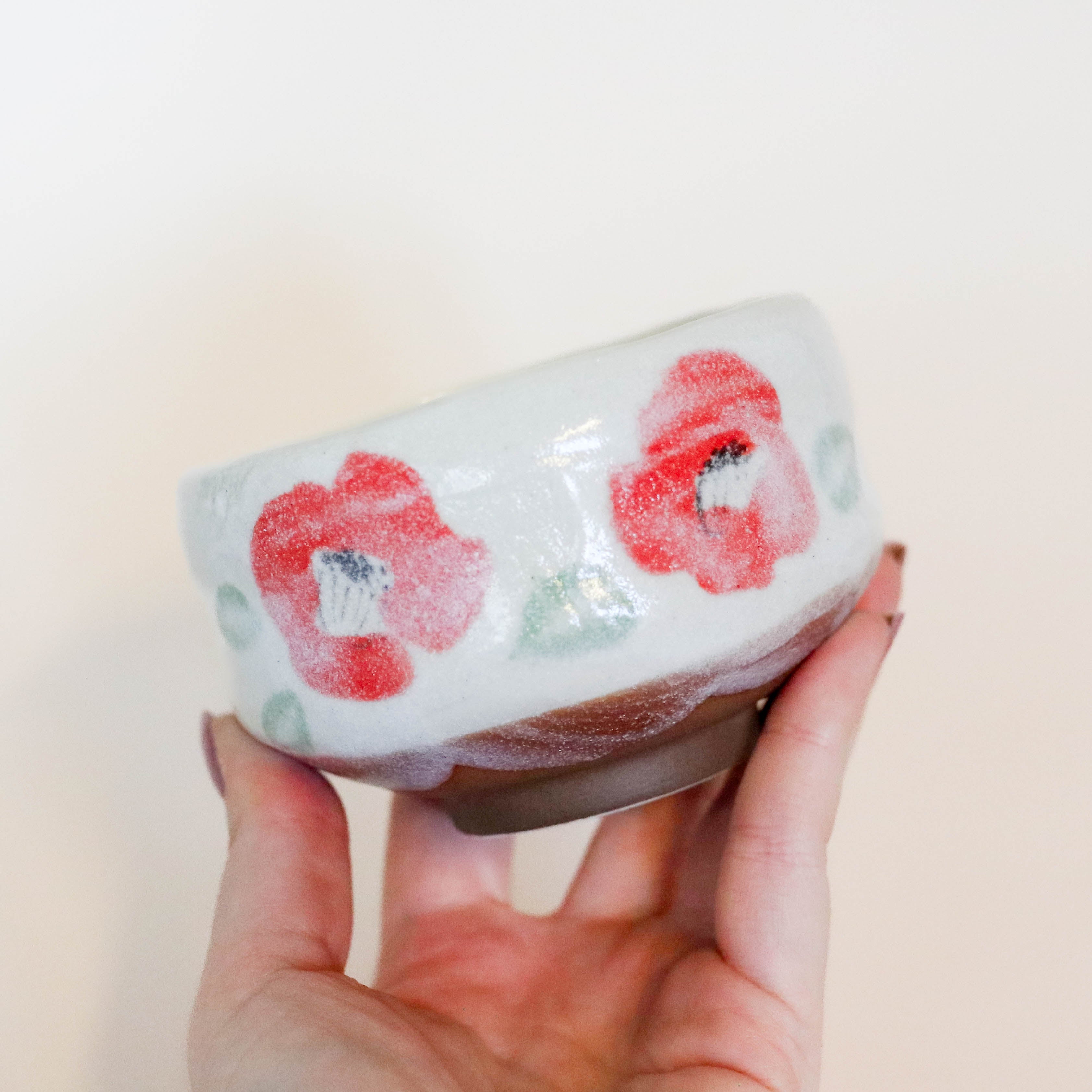 Matcha cup - Small with white glaze and red flowers