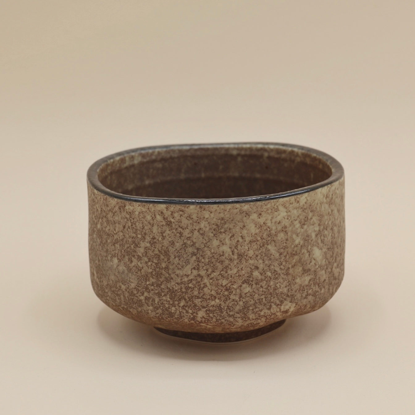 Matcha cup - Brown with dark rim