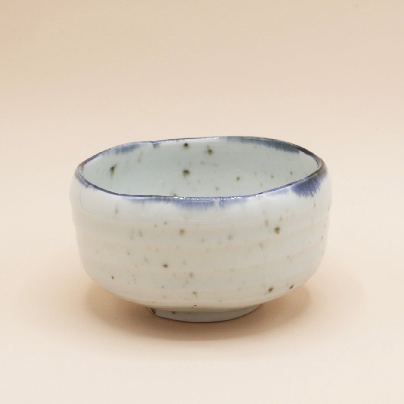 Matcha cup - Light blue dotted